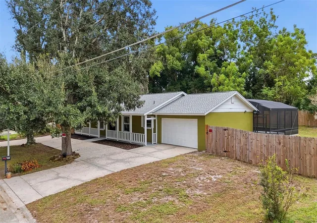 Photo 3 of Single family home for sale at 124 Park Ave, Casselberry, FL 32707 | MLS# O6453583 | Listing updated on 2026-10-29