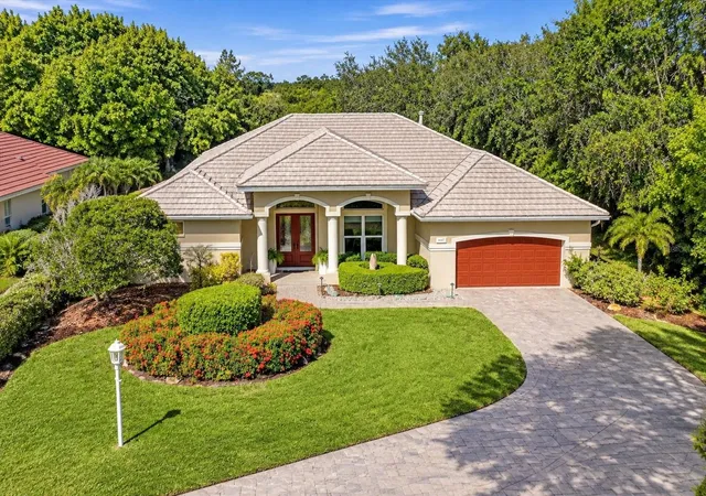 Photo 1 of Single family home for sale at 6607 Hunter Combe Xing, University Park, FL 34201 | MLS# A4711246 | Listing updated on 2026-10-29