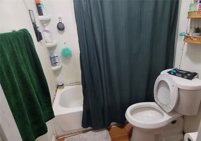 Photo 3 of Single family home for sale at 2340 Water St, Sanford, FL 32771 | MLS# O6453586 | Listing updated on 2026-10-29