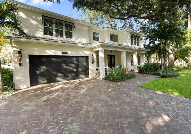 Photo 4 of Single family home for sale at 3407 W Vasconia St, Tampa, FL 33629 | MLS# TB8562619 | Listing updated on 2026-10-29
