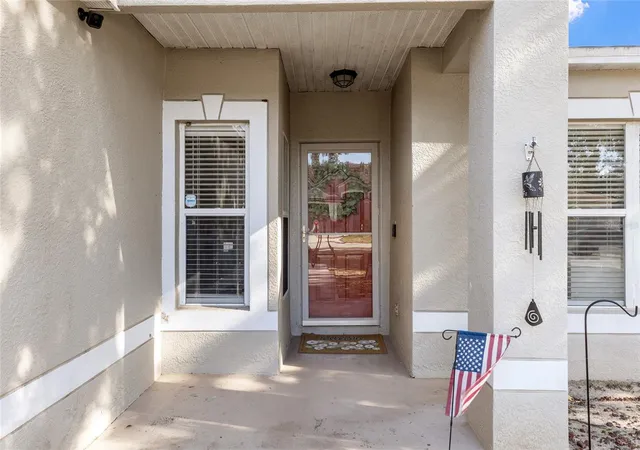 Photo 2 of Single family home for sale at 4445 Horseshoe Pick Ln, Valrico, FL 33594 | MLS# TB8562621 | Listing updated on 2026-10-31