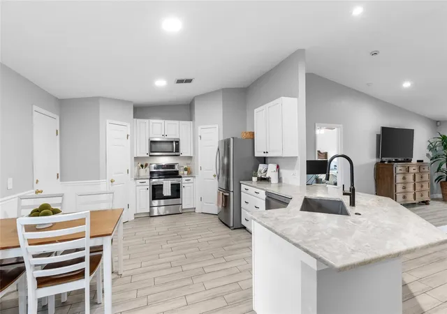 Photo 4 of Single family home for sale at 4445 Horseshoe Pick Ln, Valrico, FL 33594 | MLS# TB8562621 | Listing updated on 2026-10-31