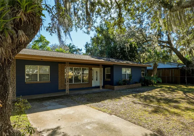 Photo 2 of Single family home for sale at 8009 Cardinal Dr, Tampa, FL 33617 | MLS# TB8562623 | Listing updated on 2026-10-29