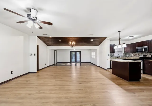Photo 4 of Single family home for sale at 8009 Cardinal Dr, Tampa, FL 33617 | MLS# TB8562623 | Listing updated on 2026-10-29