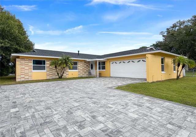 Single family home for sale at 736 Laurel Way, CASSELBERRY, FL 32707 | MLS# R4912253