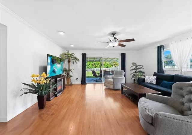 Photo 3 of Single family home for sale at 736 Laurel Way, Casselberry, FL 32707 | MLS# R4912253 | Listing updated on 2026-10-30