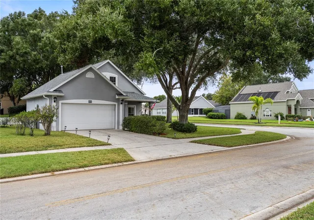 Photo 1 of Single family home for sale at 2741 Brook Holw Rd, Clermont, FL 34714 | MLS# O6453590 | Listing updated on 2026-10-29