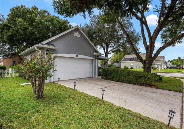 Photo 3 of Single family home for sale at 2741 Brook Holw Rd, Clermont, FL 34714 | MLS# O6453590 | Listing updated on 2026-10-29