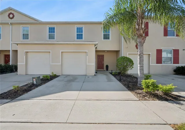 Photo 1 of Townhouse for sale at 359 Arbor Lakes Dr, Davenport, FL 33896 | MLS# O6453595 | Listing updated on 2026-10-29