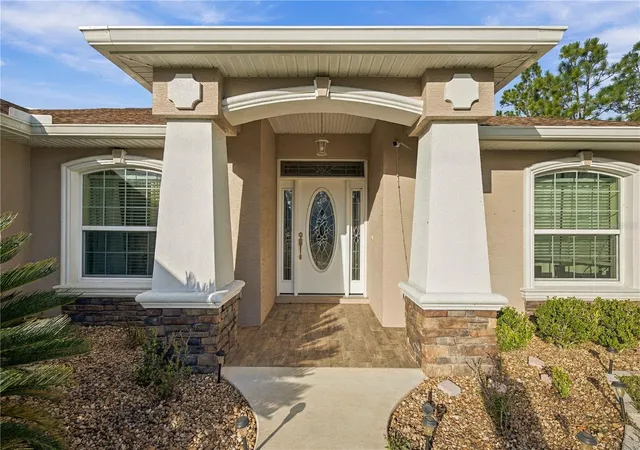 Photo 4 of Single family home for sale at 2700 W Tracy Ct, Dunnellon, FL 34433 | MLS# OM734890 | Listing updated on 2026-10-29