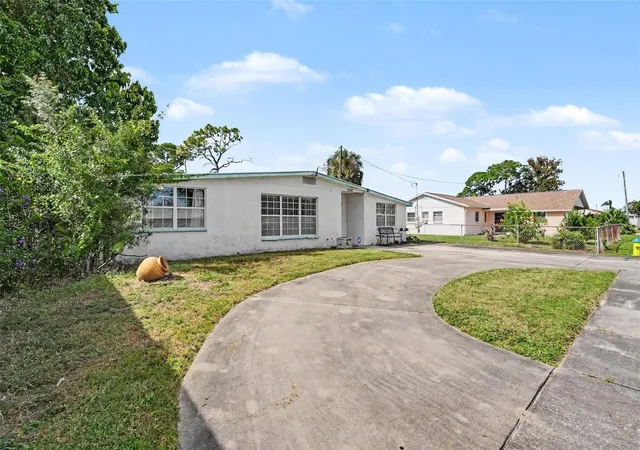 Photo 1 of Single family home for sale at 5002 Halifax Dr, Tampa, FL 33615 | MLS# TB8562646 | Listing updated on 2026-10-29