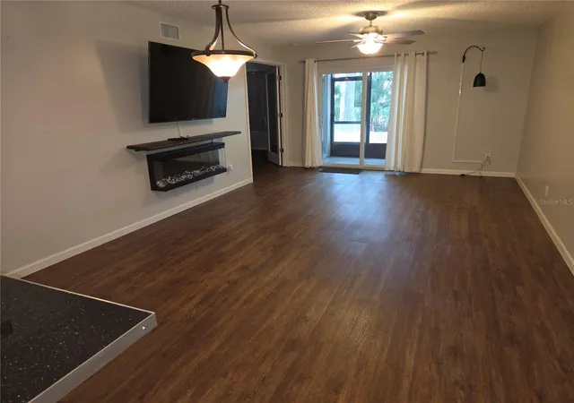 Photo 2 of Condo for sale at 5943 Calais Blvd N #6, Saint Petersburg, FL 33714 | MLS# TB8562649 | Listing updated on 2026-10-30