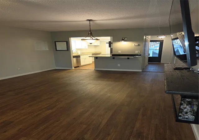 Photo 4 of Condo for sale at 5943 Calais Blvd N #6, Saint Petersburg, FL 33714 | MLS# TB8562649 | Listing updated on 2026-10-30