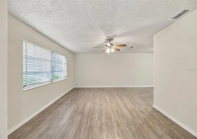 Photo 2 of Single family home for sale at 2704 Woodview Ct, Clearwater, FL 33761 | MLS# TB8562651 | Listing updated on 2026-10-30