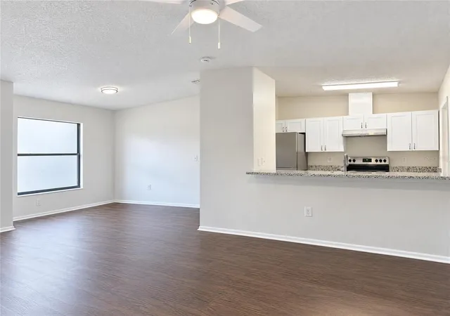 Photo 4 of Single family home for sale at 4010 75th Terrace E, Sarasota, FL 34243 | MLS# O6453615 | Listing updated on 2026-10-30