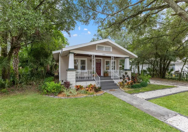 Photo 2 of Single family home for sale at 6303 N King St, Tampa, FL 33604 | MLS# TB8562668 | Listing updated on 2026-10-30