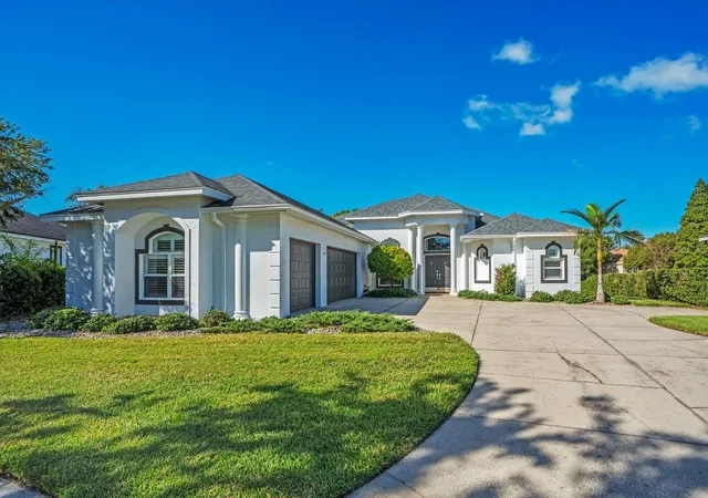 Single family home for sale at 2859 Medinah Cir, LAKELAND, FL 33803 | MLS# L4966148
