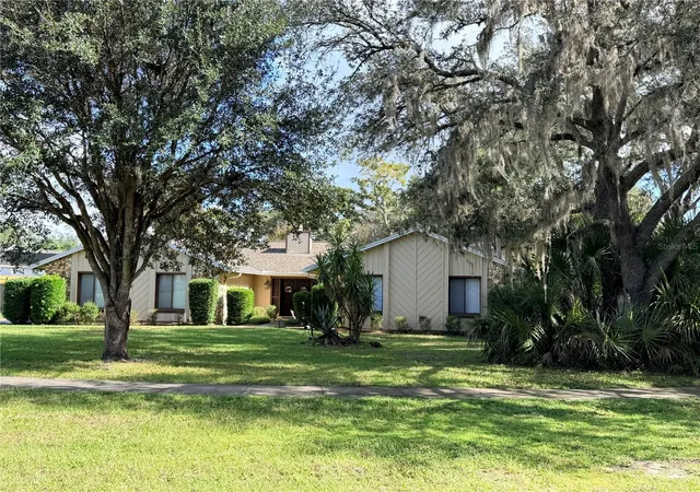 Photo 1 of Sale Pending at 1114 Duncan Dr, WINTER SPRINGS, FL 32708 | MLS# O6453627 | Listing updated on 2026-10-29