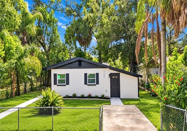 Photo 1 of Single family home for sale at 705 E Eskimo Ave, Tampa, FL 33604 | MLS# TB8562679 | Listing updated on 2026-10-30
