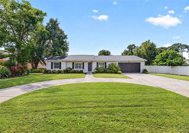 Single family home for sale at 8904 W Flora St, TAMPA, FL 33615 | MLS# TB8562685