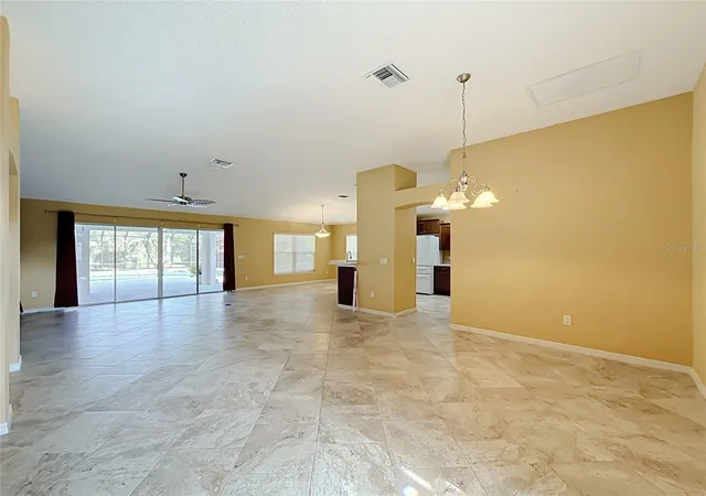 Photo 3 of Single family home for sale at 863 Castleberry Cir, The Villages, FL 32162 | MLS# OM734894 | Listing updated on 2026-10-30