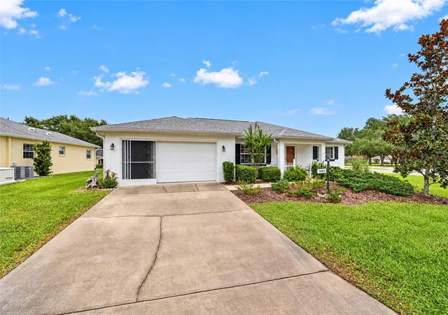 Photo 4 of Single family home for sale at 9681 SW 97th Place, Ocala, FL 34481 | MLS# OM734895 | Listing updated on 2026-10-29