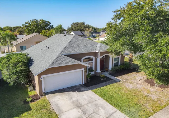 Photo 2 of Single family home for sale at 1063 Gould Pl, Oviedo, FL 32765 | MLS# O6453642 | Listing updated on 2026-10-30