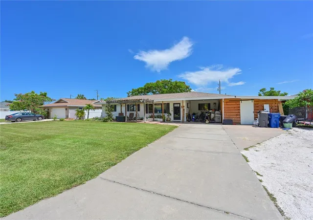Photo 1 of Single family home for sale at 5812 2nd Avenue Dr Nw, Bradenton, FL 34209 | MLS# A4711274 | Listing updated on 2026-10-29