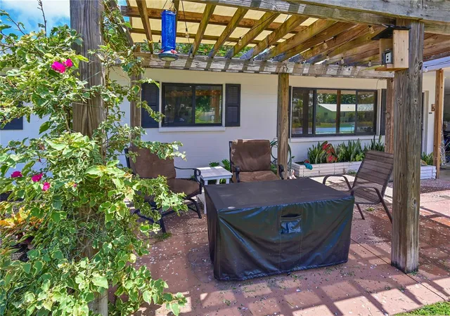 Photo 3 of Single family home for sale at 5812 2nd Avenue Dr NW, Bradenton, FL 34209 | MLS# A4711274 | Listing updated on 2026-10-29