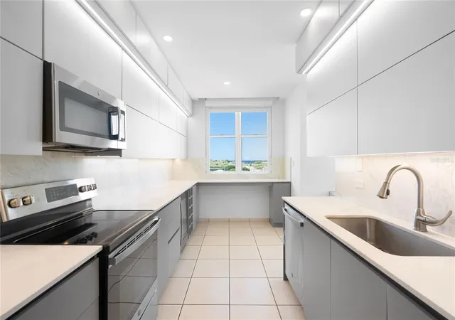 Photo 3 of Condo for sale at 100 Calle Del Muelle #11007, San Juan, PR 00901 | MLS# PR9125355 | Listing updated on 2026-10-31