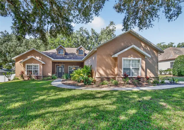 Photo 1 of Single family home for sale at 33615 Lake Myrtle Blvd, Leesburg, FL 34748 | MLS# G5119615 | Listing updated on 2026-10-29