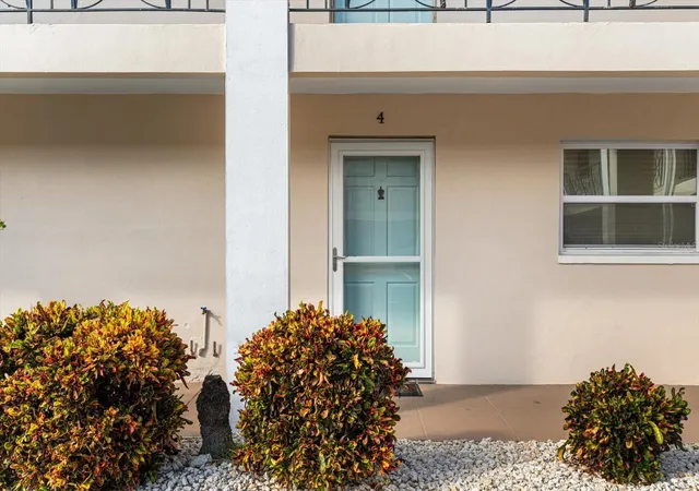 Photo 2 of Condo for sale at 10351 Regal Dr #4, Largo, FL 33774 | MLS# TB8562713 | Listing updated on 2026-10-29