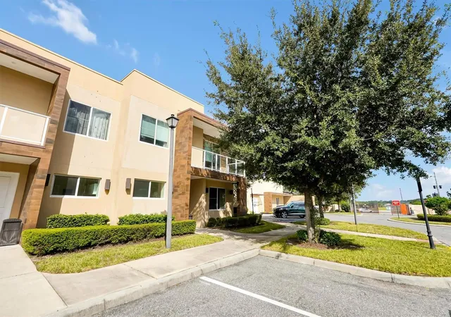 Photo 2 of Townhouse for sale at 7601 Recife Dr, Kissimmee, FL 34747 | MLS# O6453659 | Listing updated on 2026-10-30