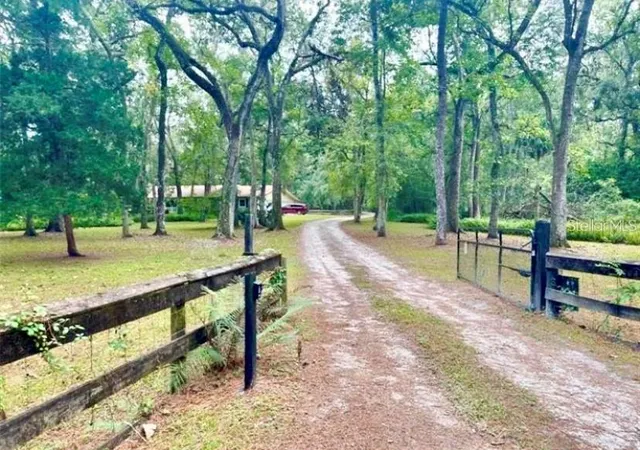 Photo 3 of Single family home for sale at 24392 Lanark Rd, Brooksville, FL 34601 | MLS# W7890754 | Listing updated on 2026-10-29