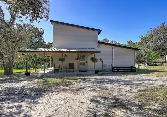 Photo 1 of Single family home for sale at 15820 Gifford Ln, Spring Hill, FL 34610 | MLS# W7890755 | Listing updated on 2026-10-30