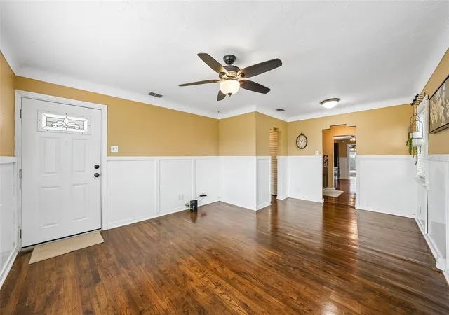 Photo 4 of Single family home for sale at 4601 16th Avenue N, Saint Petersburg, FL 33713 | MLS# TB8562751 | Listing updated on 2026-10-29