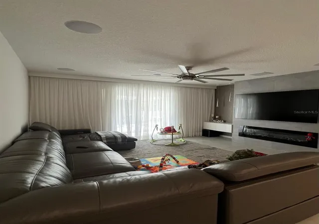 Photo 3 of Single family home for sale at 731 Birch Holw Dr, Apopka, FL 32703 | MLS# G5119624 | Listing updated on 2026-10-29