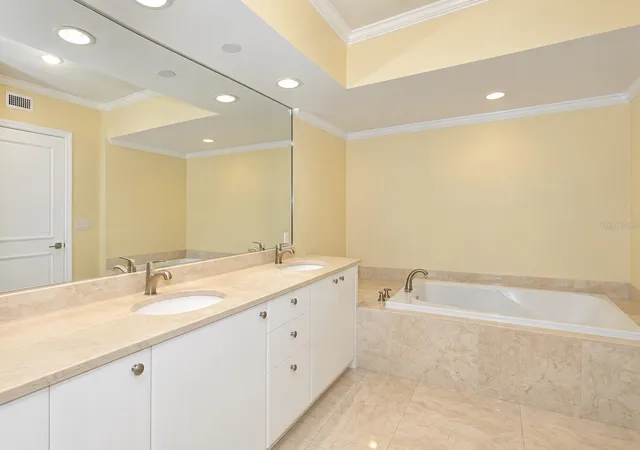 Photo 1 of Condo for sale at 16500 Collins Ave #956, Sunny Isles Beach, FL 33160 | MLS# O6453695 | Listing updated on 2026-10-30