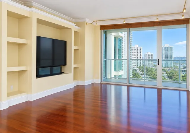 Photo 3 of Condo for sale at 16500 Collins Ave #956, Sunny Isles Beach, FL 33160 | MLS# O6453695 | Listing updated on 2026-10-30