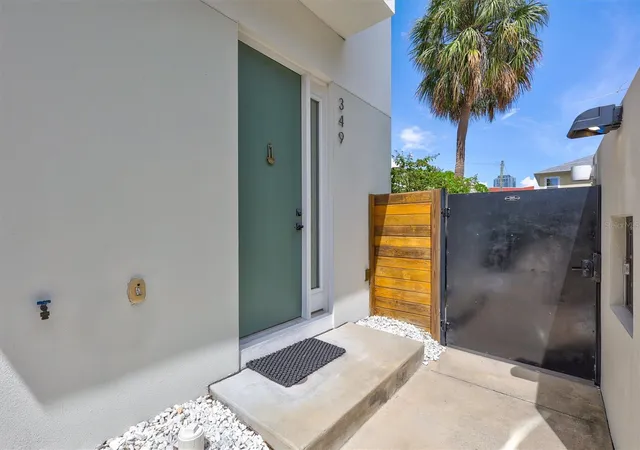Photo 4 of Townhouse for sale at 349 7th Street S, Saint Petersburg, FL 33701 | MLS# TB8562785 | Listing updated on 2026-10-30