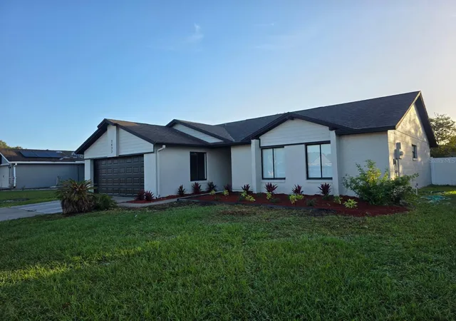 Photo 1 of Single family home for sale at 2633 Dixie Ln, Kissimmee, FL 34744 | MLS# O6453708 | Listing updated on 2026-10-29