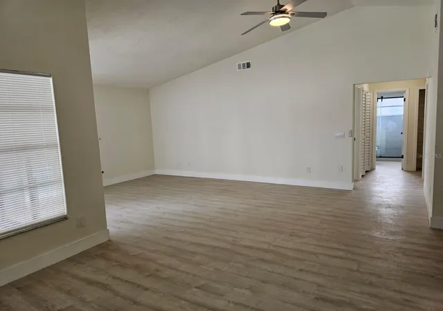 Photo 3 of Single family home for sale at 2633 Dixie Ln, Kissimmee, FL 34744 | MLS# O6453708 | Listing updated on 2026-10-29