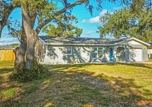 Photo 1 of Single family home for sale at 1017 Rosedale Rd, Venice, FL 34293 | MLS# C7532702 | Listing updated on 2026-10-29