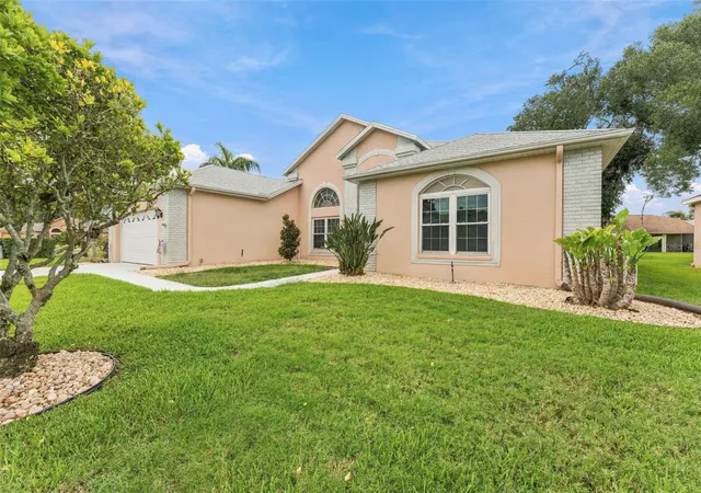 Photo 2 of Single family home for sale at 6623 Garden Palm Ct, New Port Richey, FL 34655 | MLS# TB8562817 | Listing updated on 2026-10-30