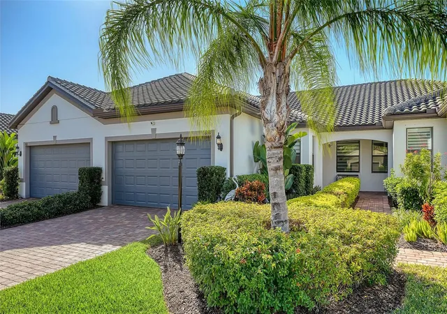 Photo 3 of House for sale at 7608 Summerland Cvs, Bradenton, FL 34202 | MLS# A4711322 | Listing updated on 2026-10-30