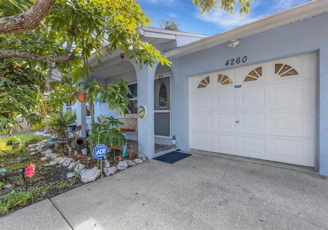 Photo 3 of Single family home for sale at 4260 53rd Avenue N, Saint Petersburg, FL 33714 | MLS# L4966156 | Listing updated on 2026-10-30