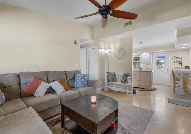Photo 4 of Single family home for sale at 4260 53rd Avenue N, Saint Petersburg, FL 33714 | MLS# L4966156 | Listing updated on 2026-10-30