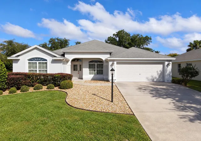 Single family home for sale at 941 Mandrake St, THE VILLAGES, FL 32162 | MLS# S5160461