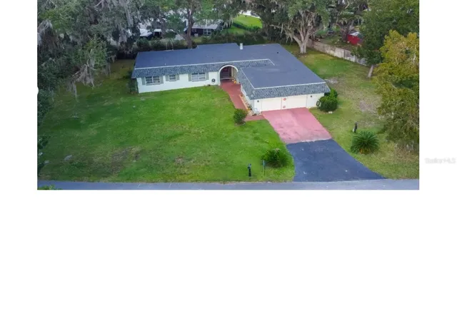 Photo 1 of Single family home for sale at 27 Emerald Dr, Ocala, FL 34472 | MLS# OM734924 | Listing updated on 2026-10-29