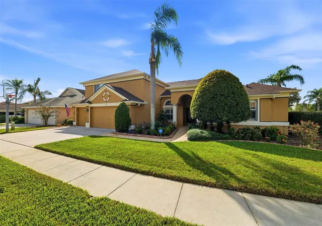 Single family home for sale at 5113 Coopers Hawk Ct, VALRICO, FL 33596 | MLS# TB8562852